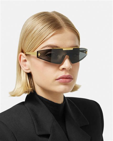 migliori occhiali da sole versace|Occhiali da sole e da vista da donna di Versace Eyewear su.